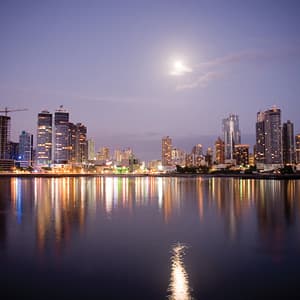 Independent Panama with the Pacific Coast